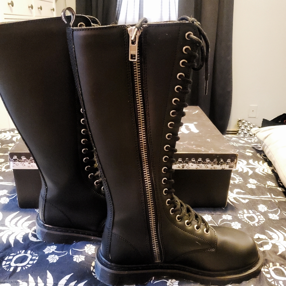 Demonia Unisex Vegan Combat Boots